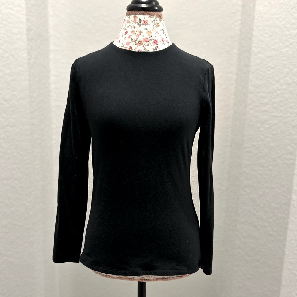 Abercrombie & Fitch Long-Sleeve Cotton Seamless Fabric Cropped Tee lightly worn